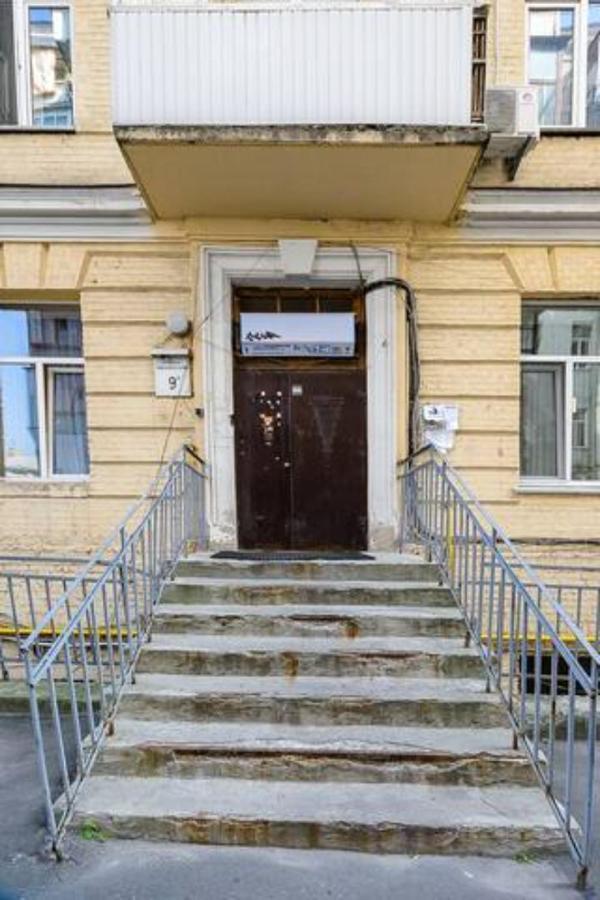 Comfortable Apartment On Mikhaylovskiy Lane Киев Экстерьер фото