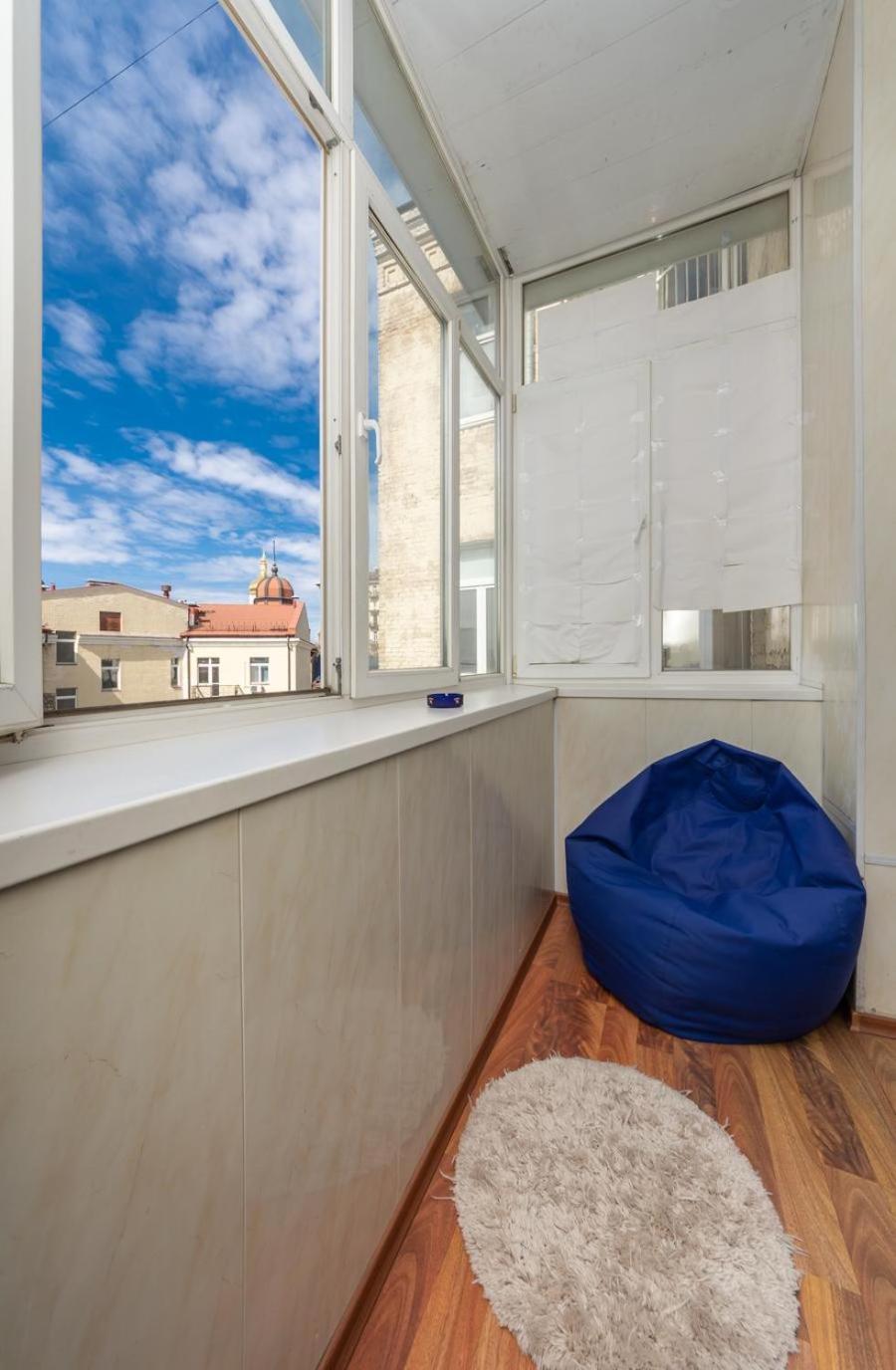 Comfortable Apartment On Mikhaylovskiy Lane Киев Экстерьер фото