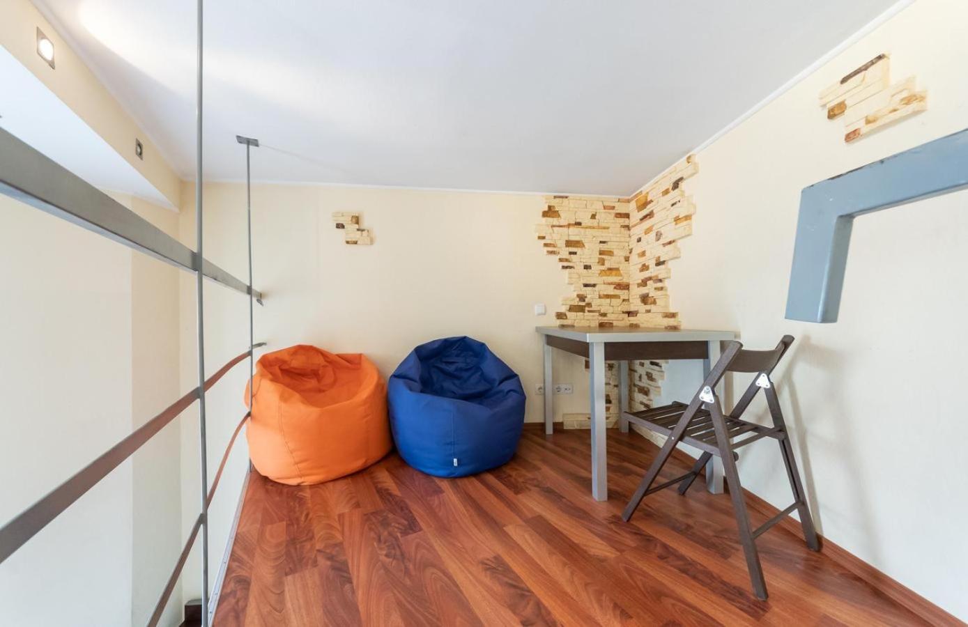 Comfortable Apartment On Mikhaylovskiy Lane Киев Экстерьер фото