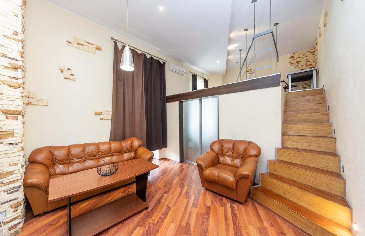 Comfortable Apartment On Mikhaylovskiy Lane Киев Экстерьер фото