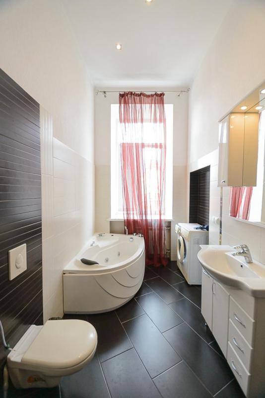 Comfortable Apartment On Mikhaylovskiy Lane Киев Экстерьер фото